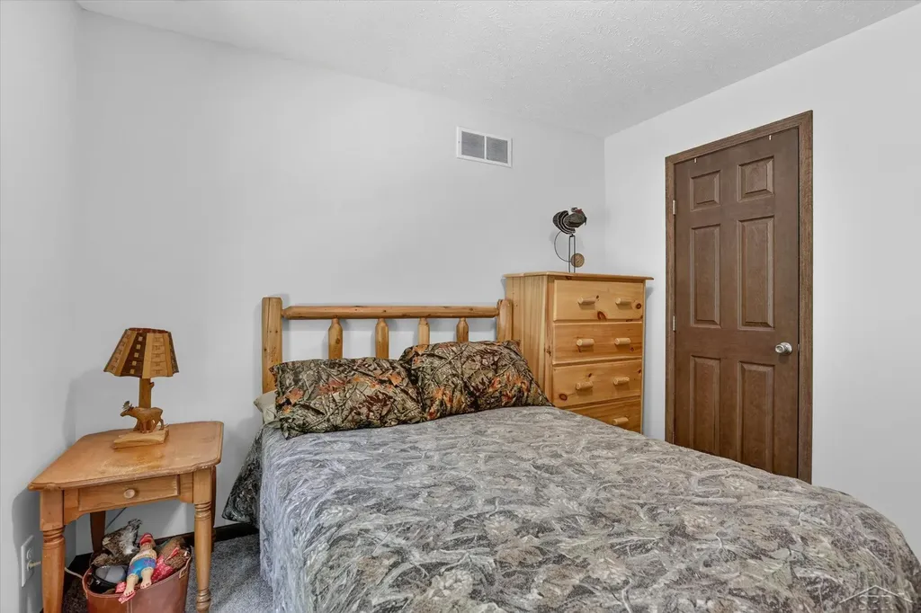 5590 N Jefferson Road Mills Township MI 48642