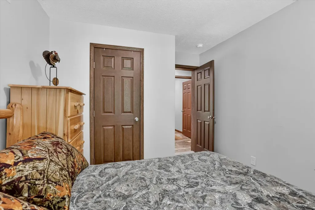 5590 N Jefferson Road Mills Township MI 48642