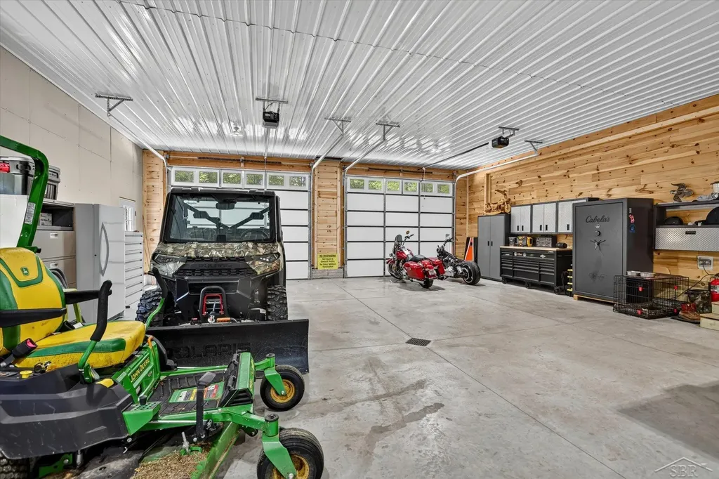5590 N Jefferson Road Mills Township MI 48642