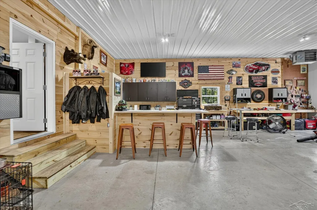 5590 N Jefferson Road Mills Township MI 48642