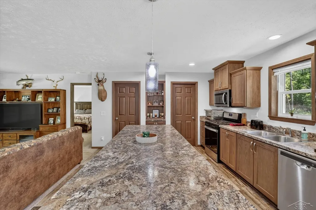 5590 N Jefferson Road Mills Township MI 48642