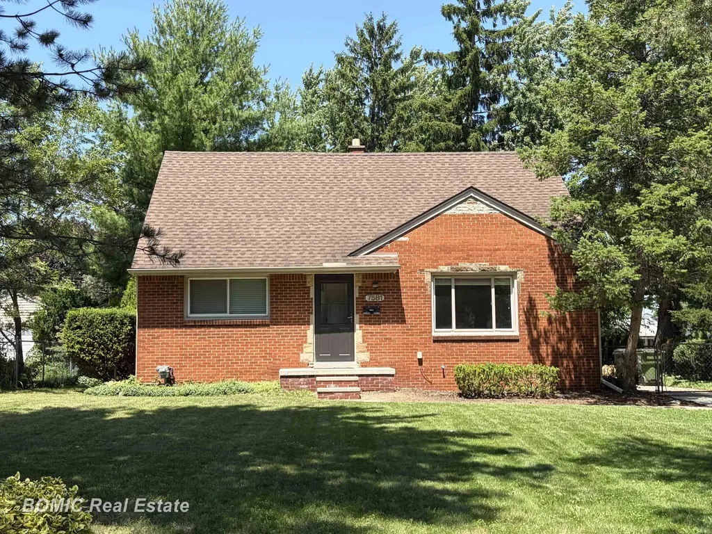 7581 St John Street Shelby Charter Township MI 48317