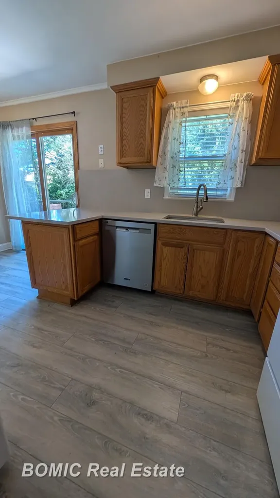 7581 St John Street Shelby Charter Township MI 48317