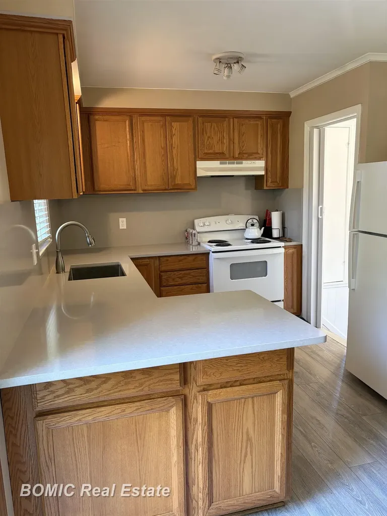 7581 St John Street Shelby Charter Township MI 48317