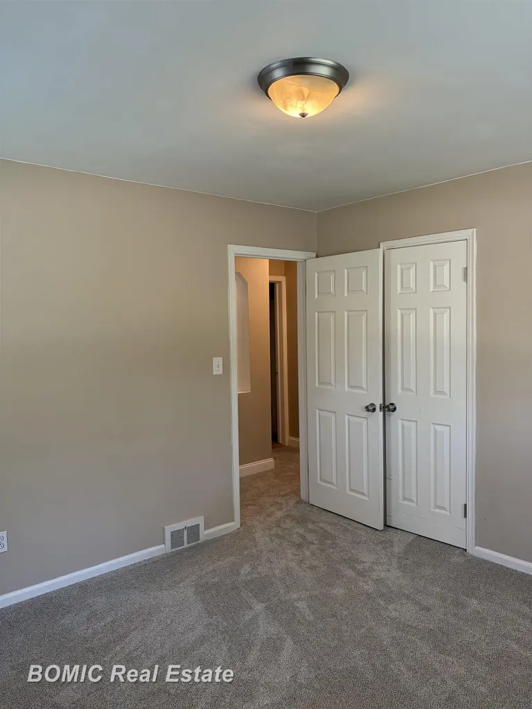 7581 St John Street Shelby Charter Township MI 48317