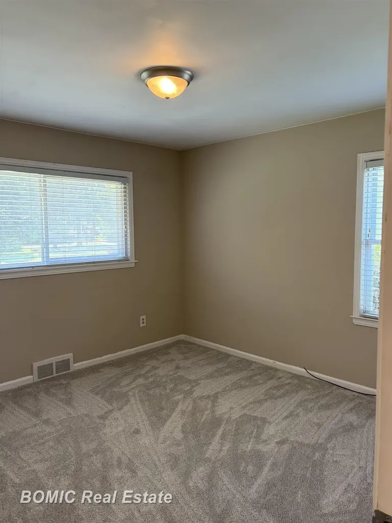 7581 St John Street Shelby Charter Township MI 48317
