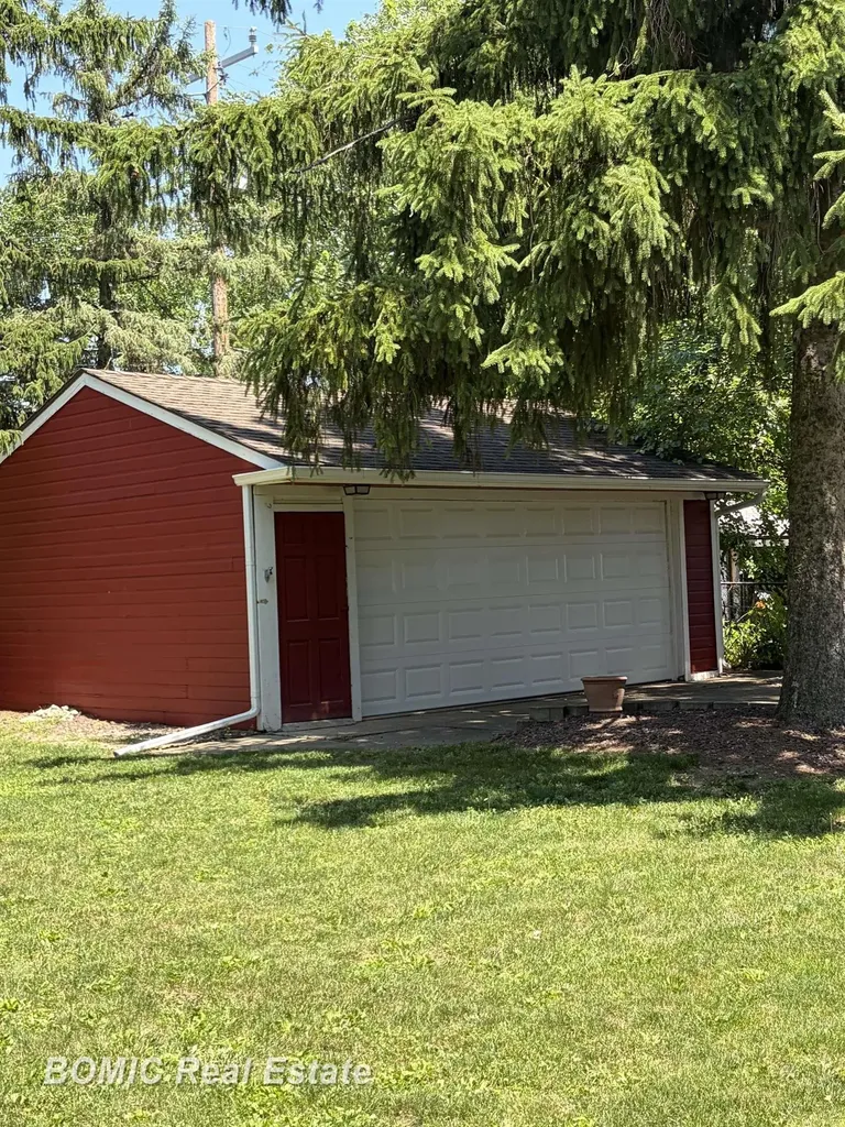 7581 St John Street Shelby Charter Township MI 48317