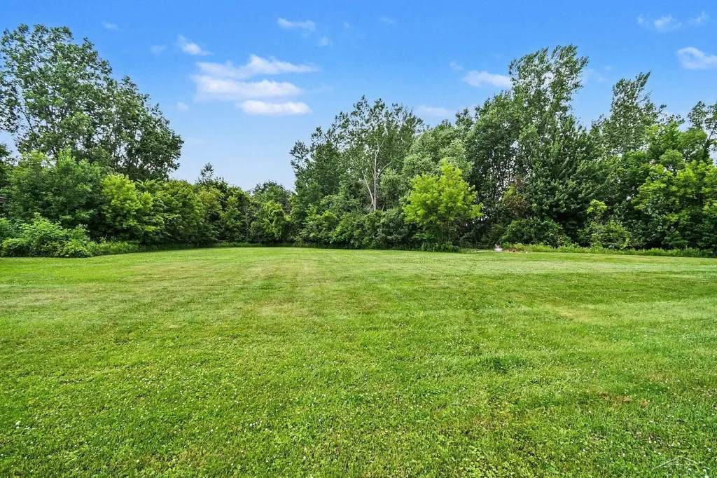 2577 N Brennan Road Richland Township MI 48626