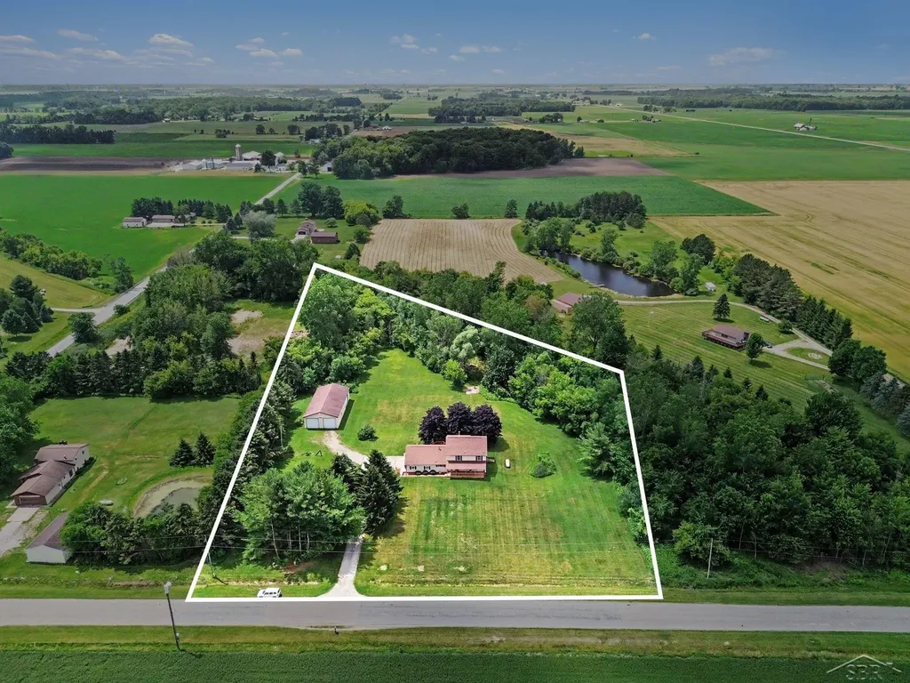 2577 N Brennan Road Richland Township MI 48626