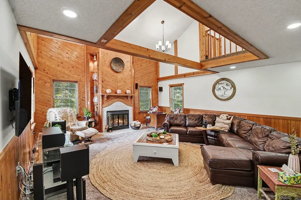 2577 N Brennan Road Richland Township MI 48626