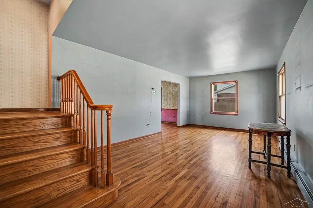1870 W Packard Drive Saginaw Charter Township MI 48638