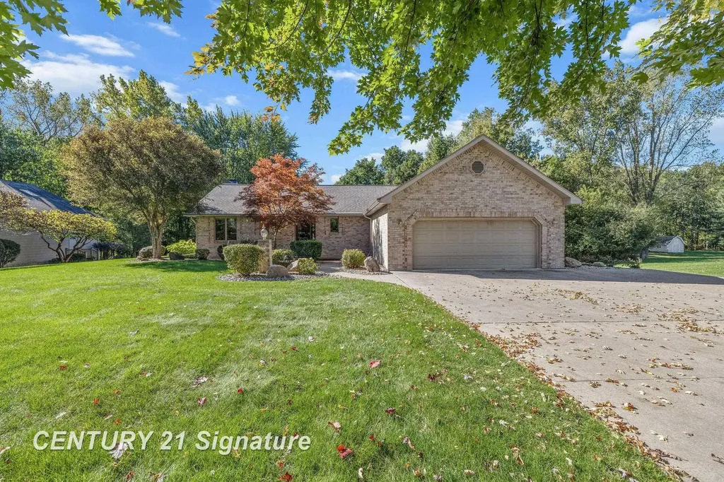3137 Midland Road Saginaw Charter Township MI 48603