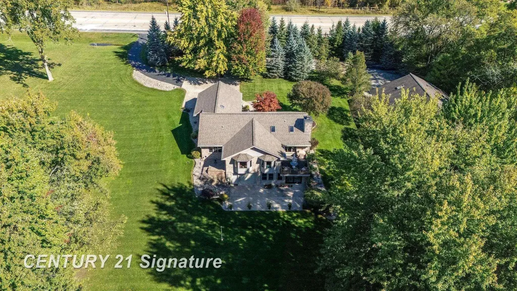 3137 Midland Road Saginaw Charter Township MI 48603