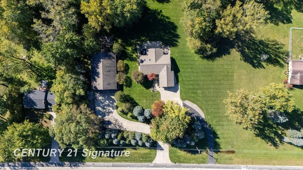 3137 Midland Road Saginaw Charter Township MI 48603