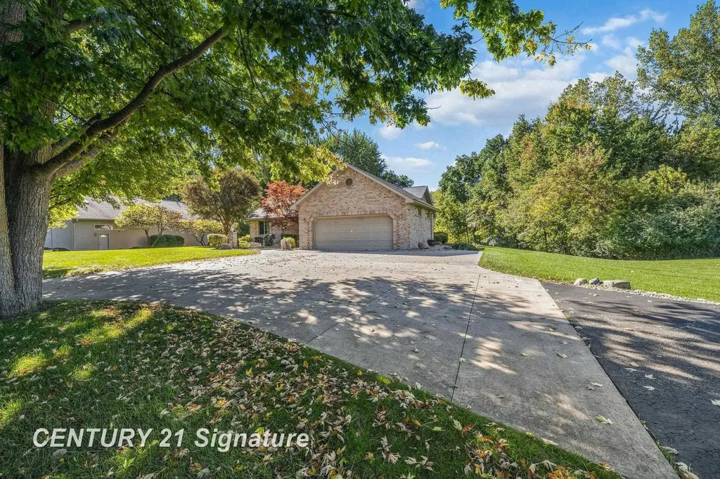 3137 Midland Road Saginaw Charter Township MI 48603