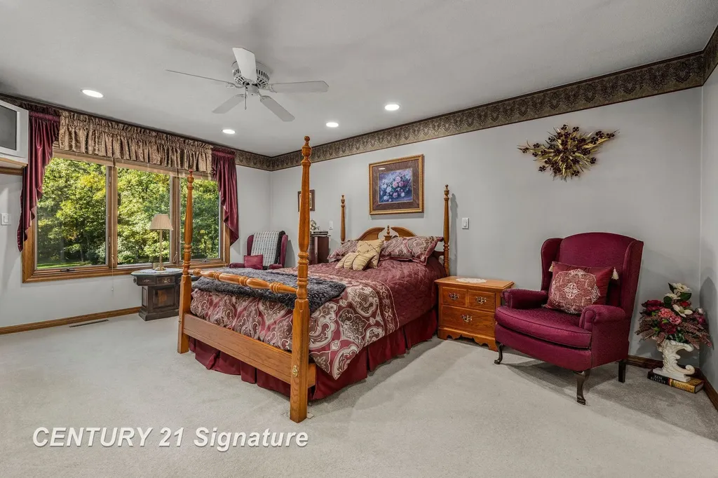 3137 Midland Road Saginaw Charter Township MI 48603