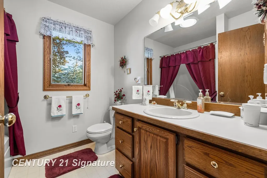 3137 Midland Road Saginaw Charter Township MI 48603