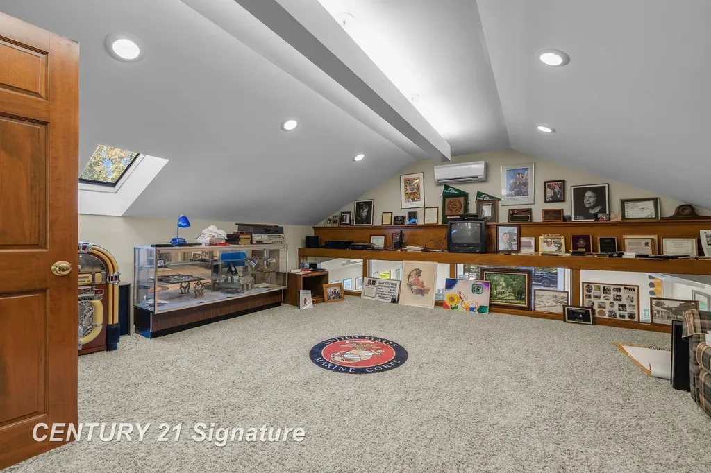 3137 Midland Road Saginaw Charter Township MI 48603