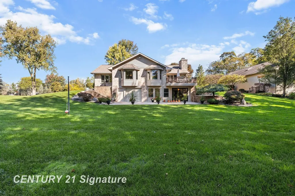 3137 Midland Road Saginaw Charter Township MI 48603