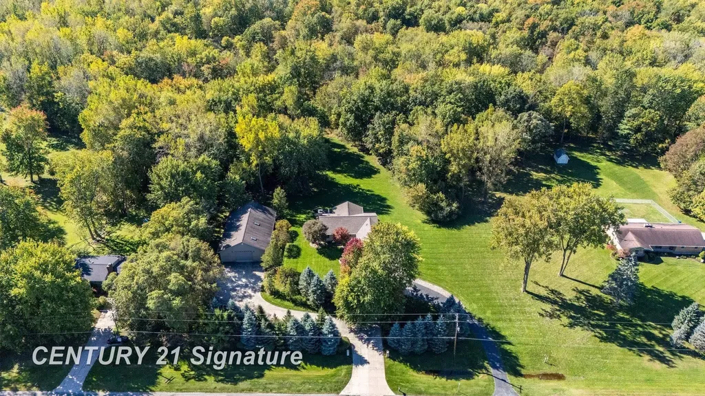 3137 Midland Road Saginaw Charter Township MI 48603