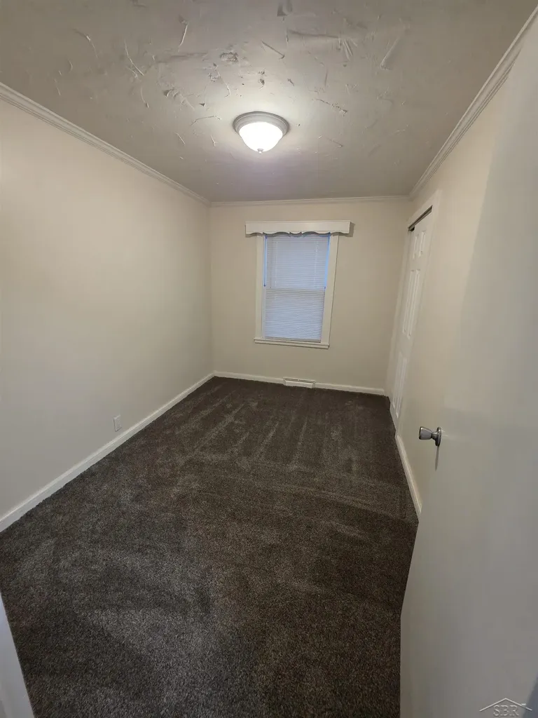 1417 Pius Street Saginaw Charter Township MI 48638