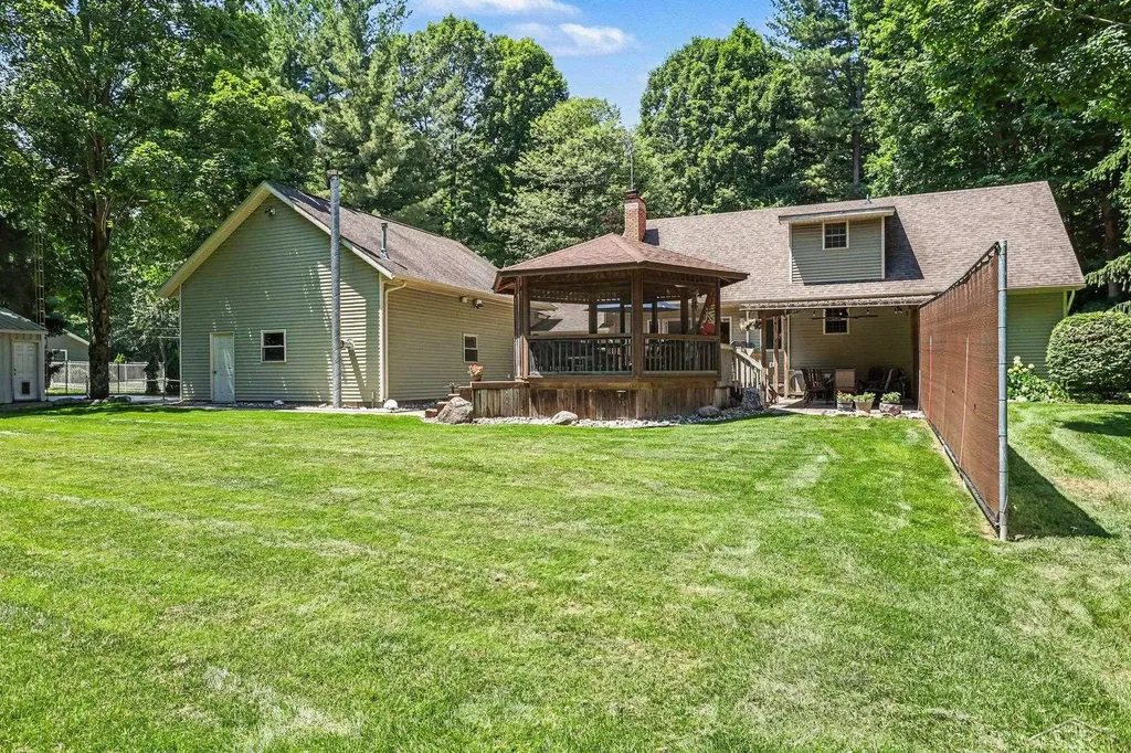 8815 S Beyer Road Birch Run Township MI 48415