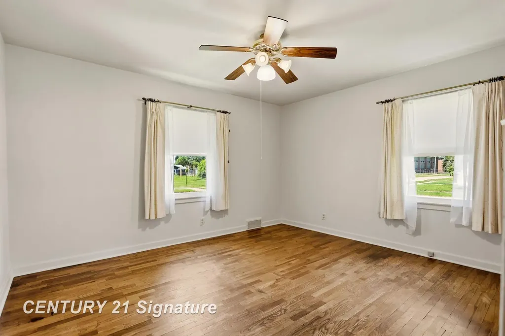 1134 Sutton Street Saginaw City MI 48602