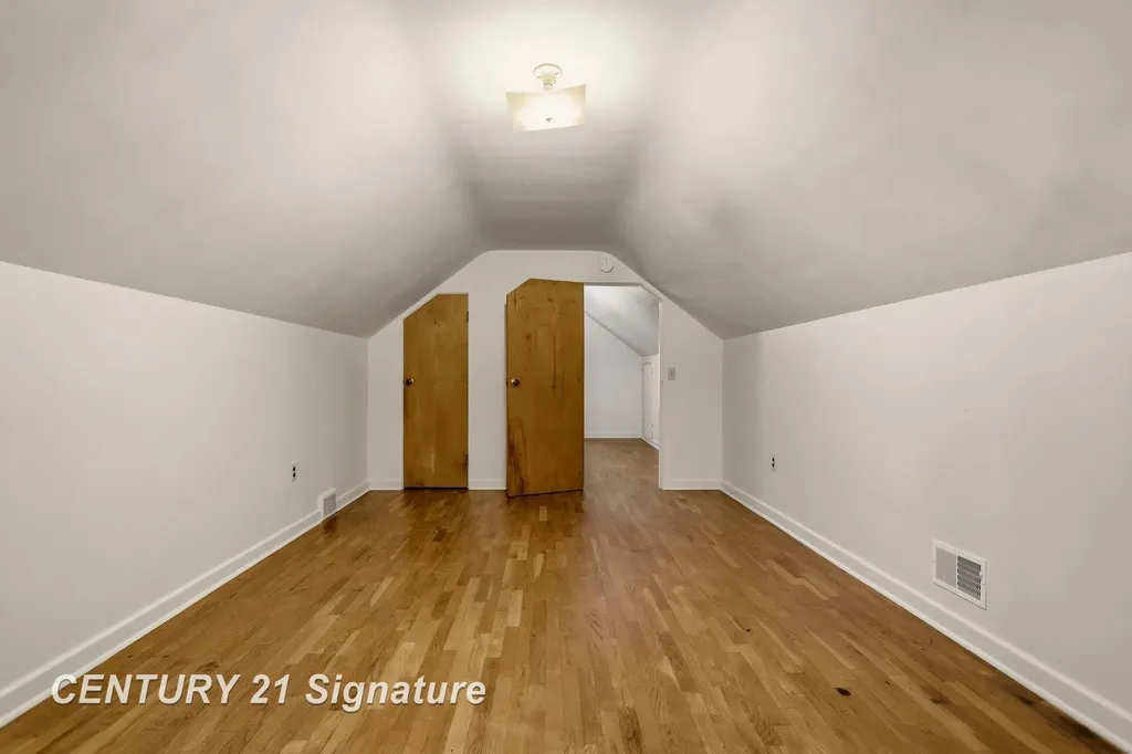 1134 Sutton Street Saginaw City MI 48602