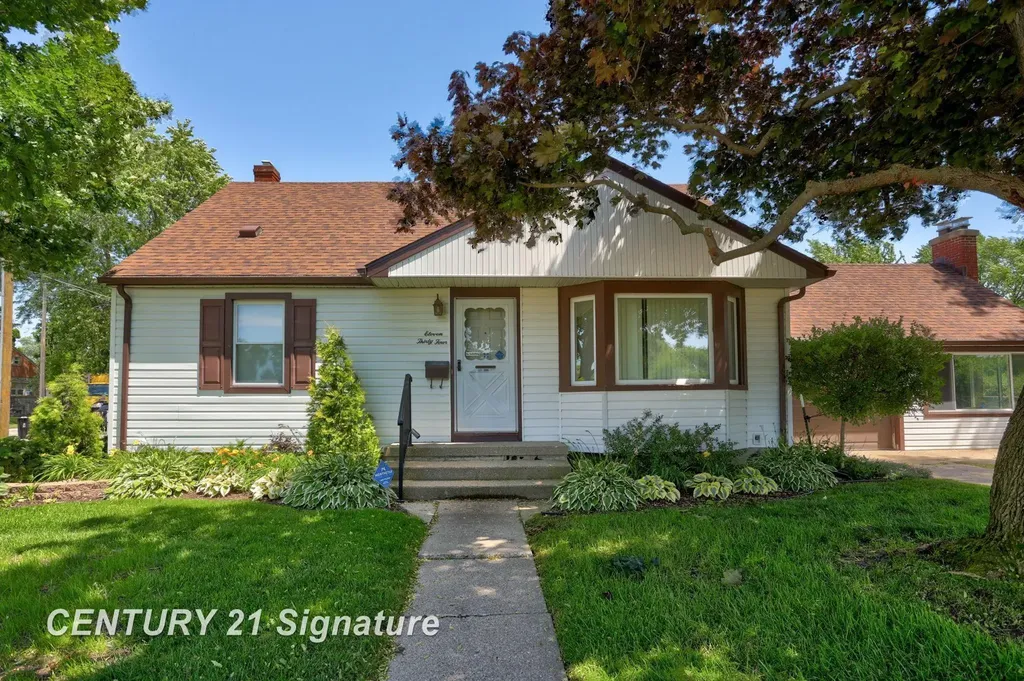 1134 Sutton Street Saginaw City MI 48602