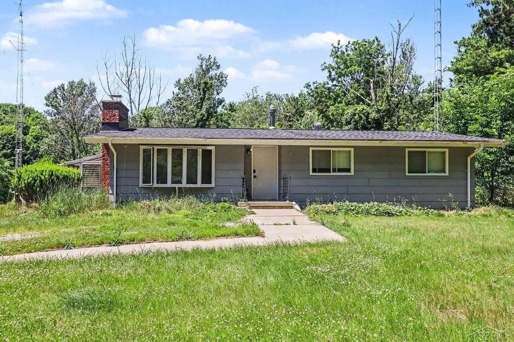 8186 Edward Road Unknown City MI 48435