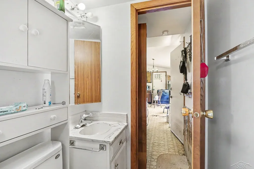8186 Edward Road Unknown City MI 48435