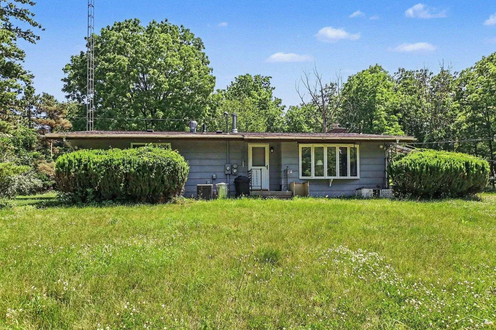 8186 Edward Road Unknown City MI 48435