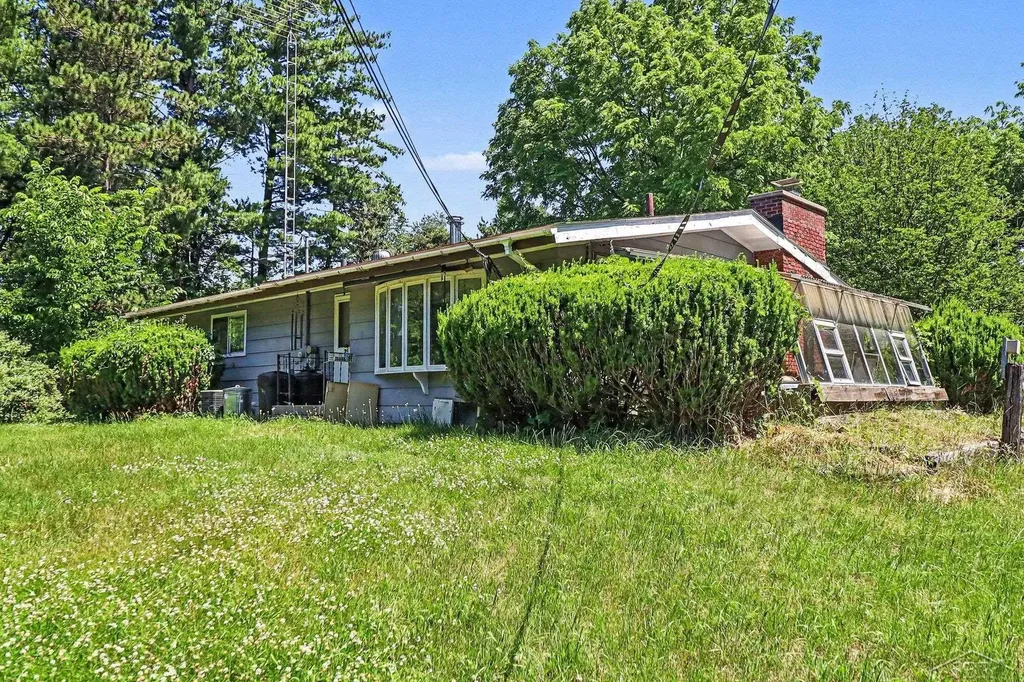 8186 Edward Road Unknown City MI 48435