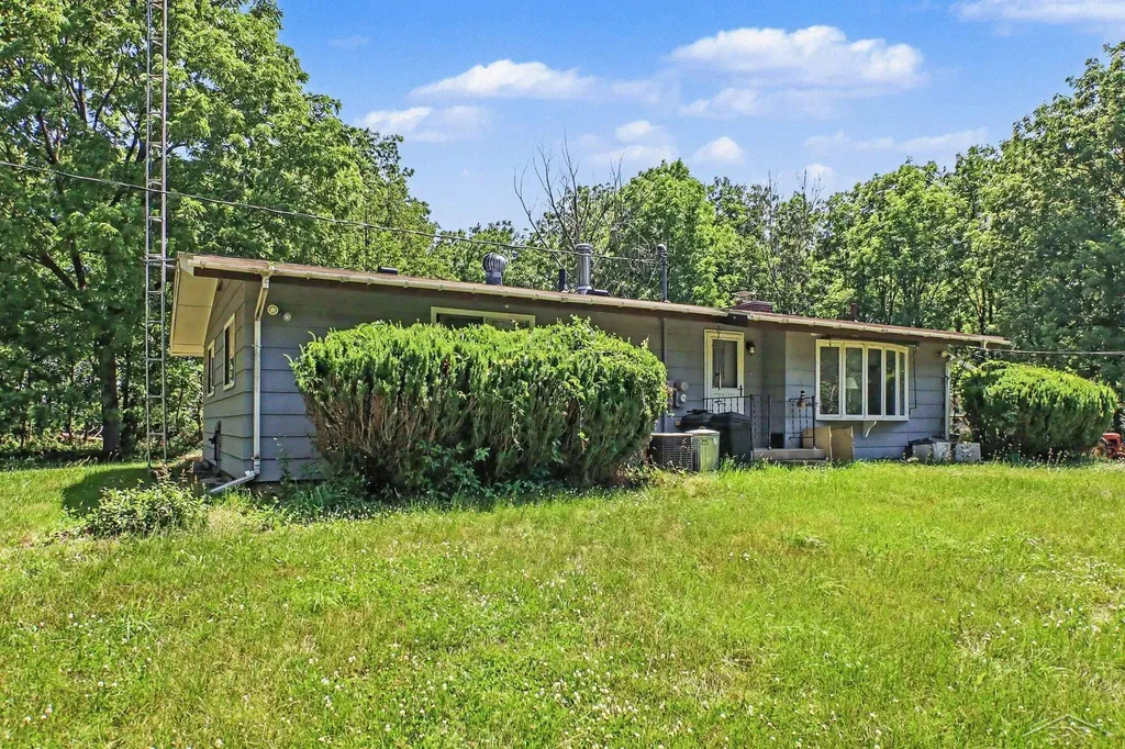 8186 Edward Road Unknown City MI 48435