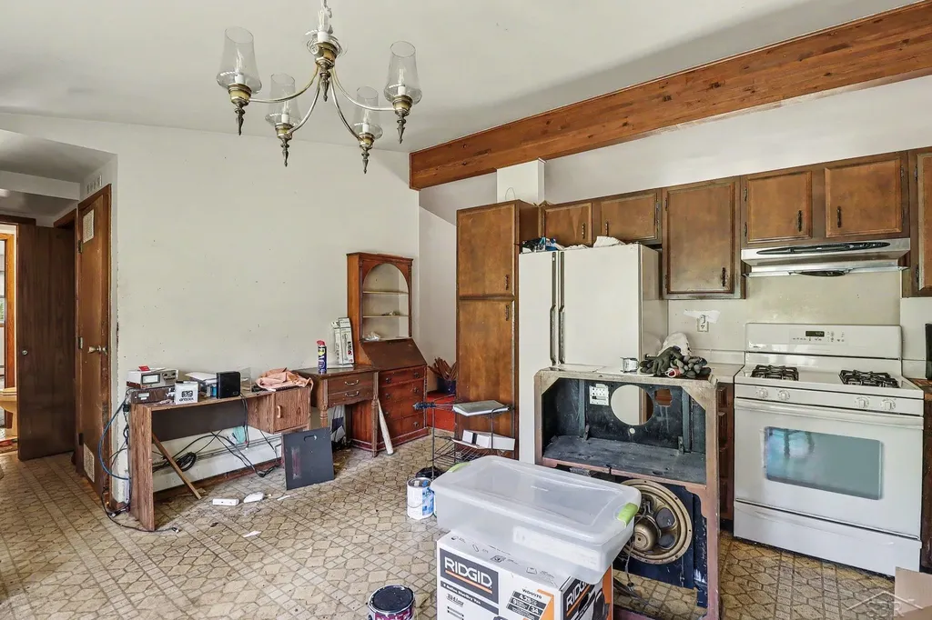 8186 Edward Road Unknown City MI 48435