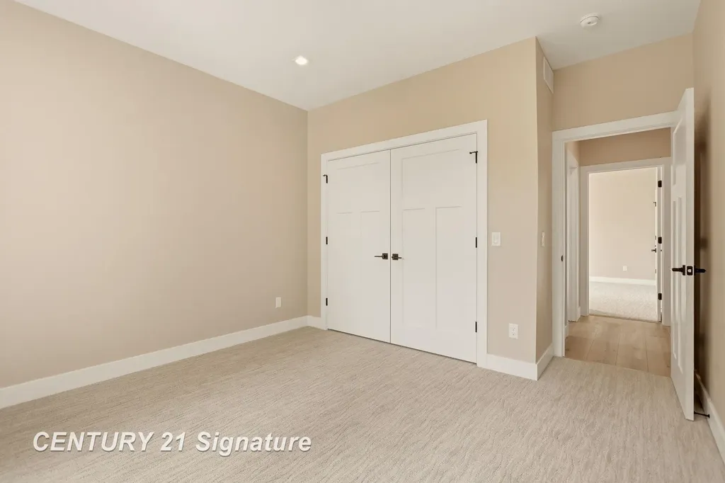 80 Sawmill Creek Trail Saginaw Charter Township MI 48603