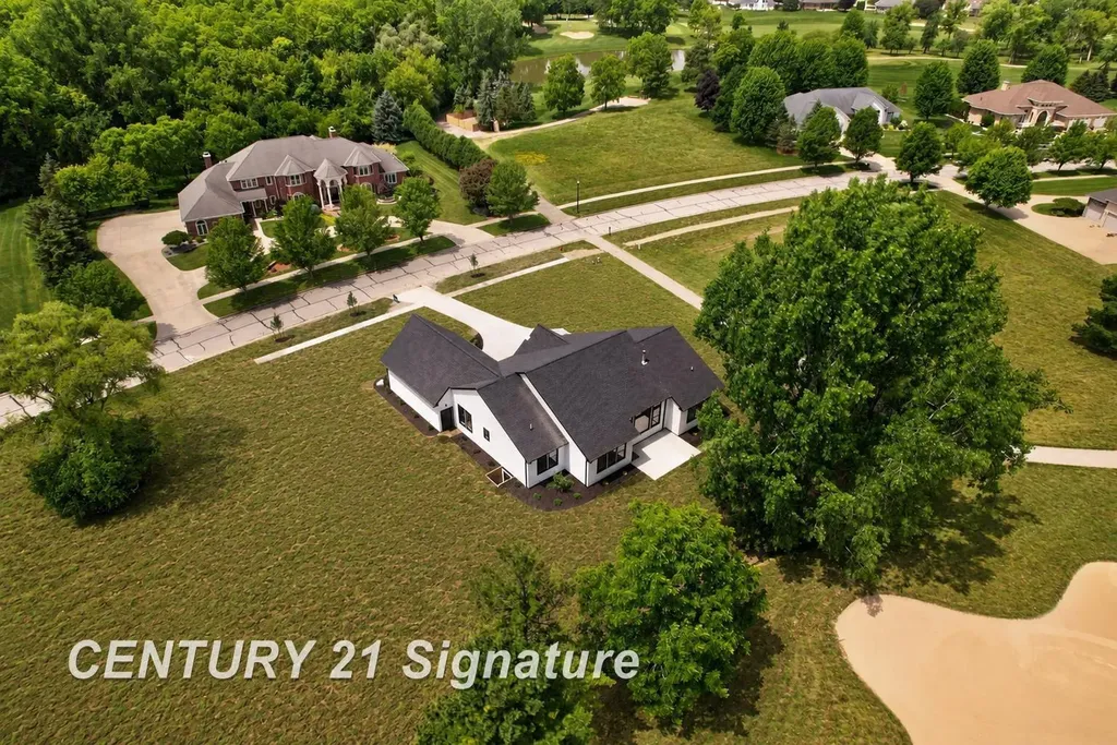 80 Sawmill Creek Trail Saginaw Charter Township MI 48603