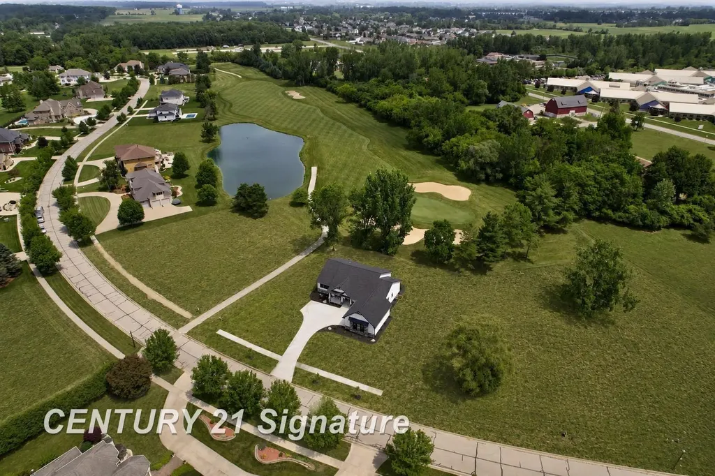 80 Sawmill Creek Trail Saginaw Charter Township MI 48603