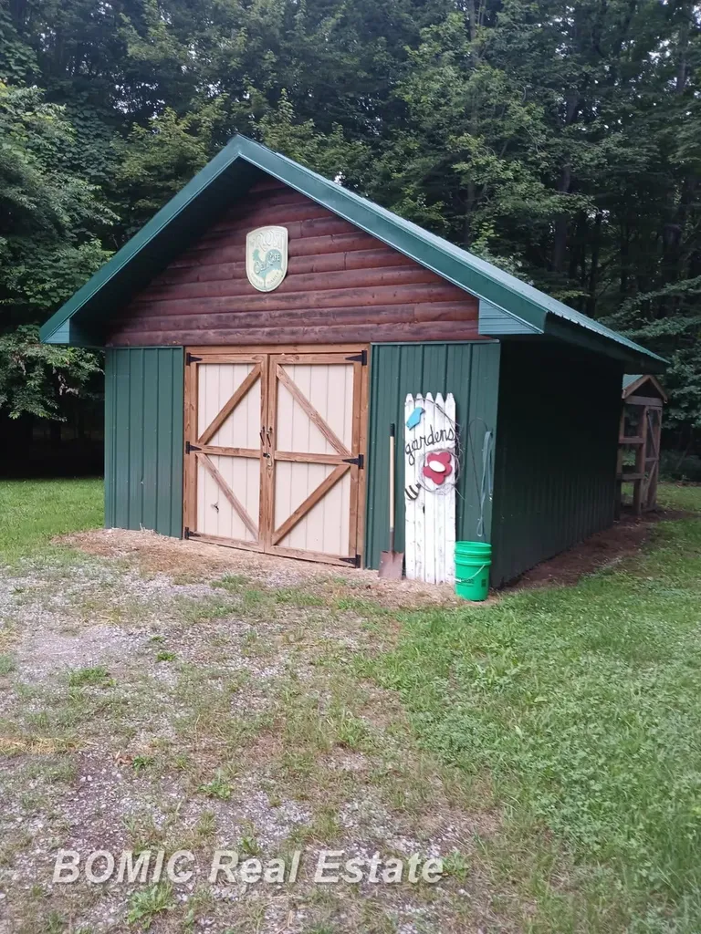 8222 Moorish Road Taymouth Township MI 48415