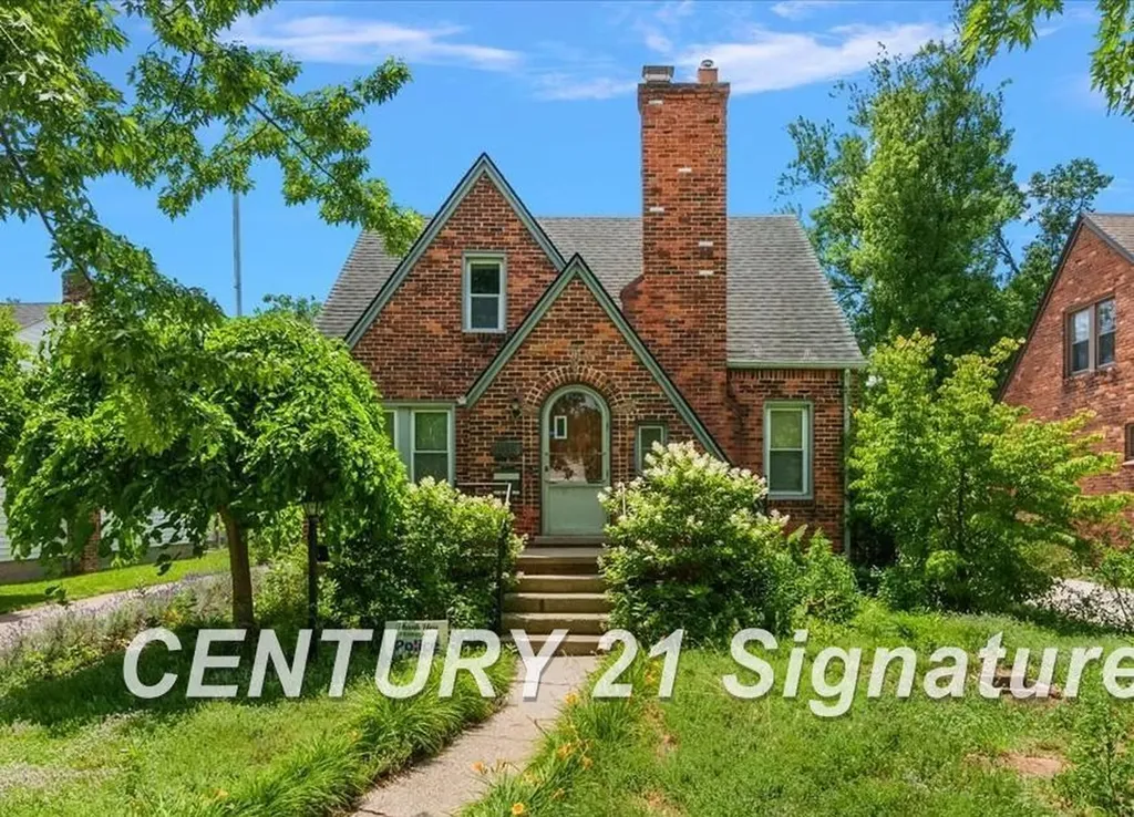 1313 W Hazelhurst Street Ferndale City MI 48220
