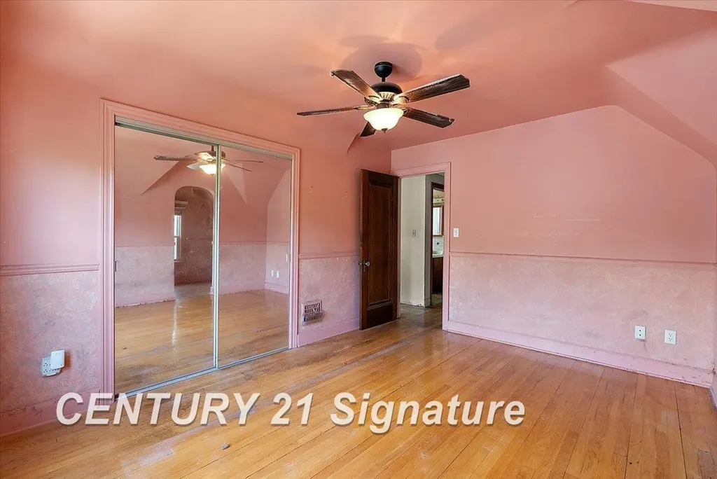 1313 W Hazelhurst Street Ferndale City MI 48220