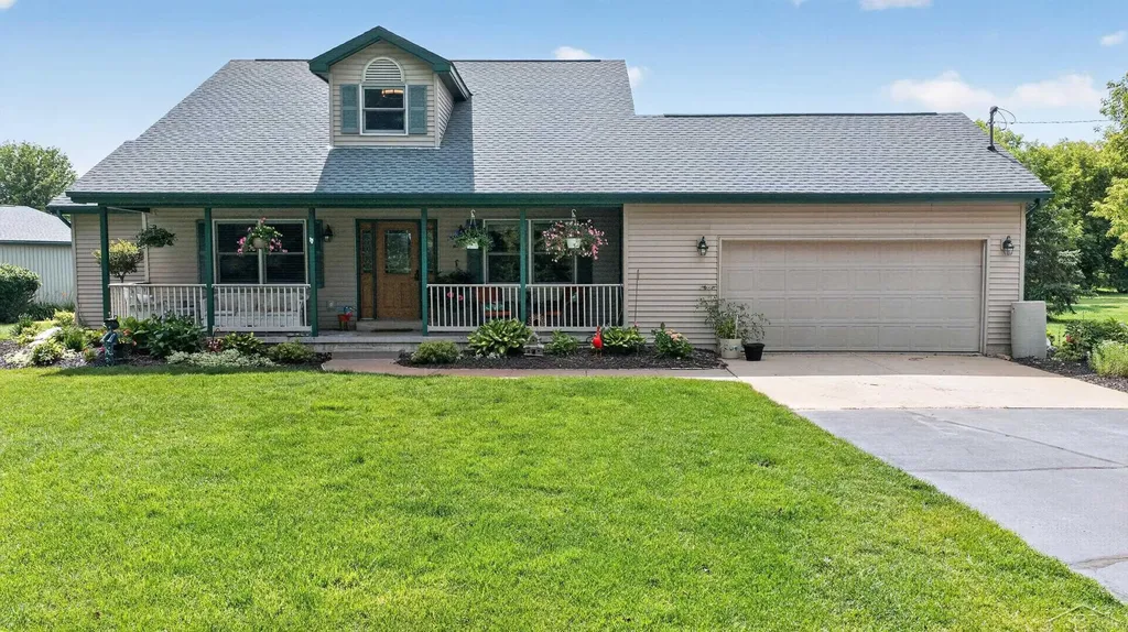 10713 N Gleaner Road Tittabawassee Township MI 48623
