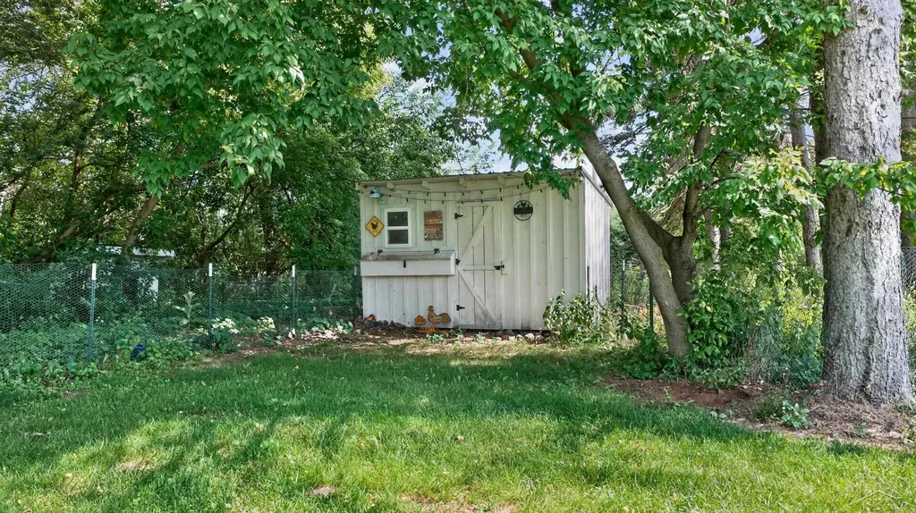 10713 N Gleaner Road Tittabawassee Township MI 48623