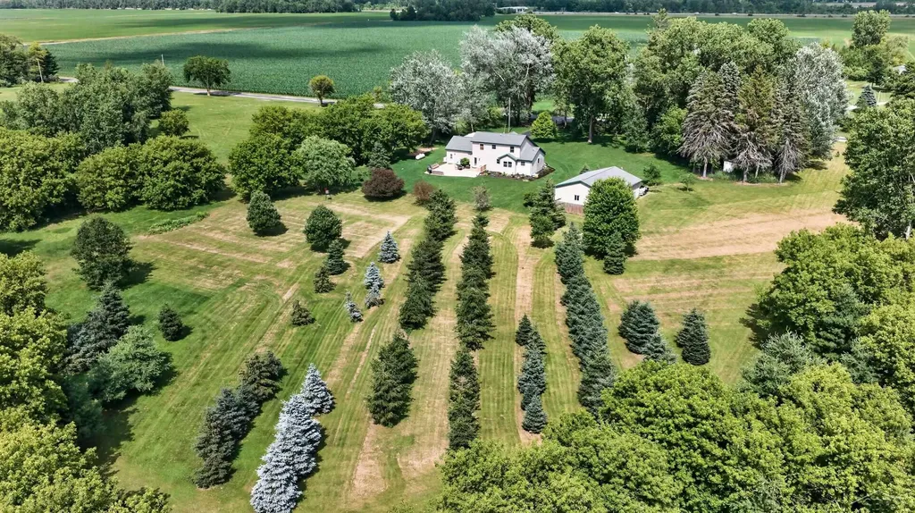 10713 N Gleaner Road Tittabawassee Township MI 48623