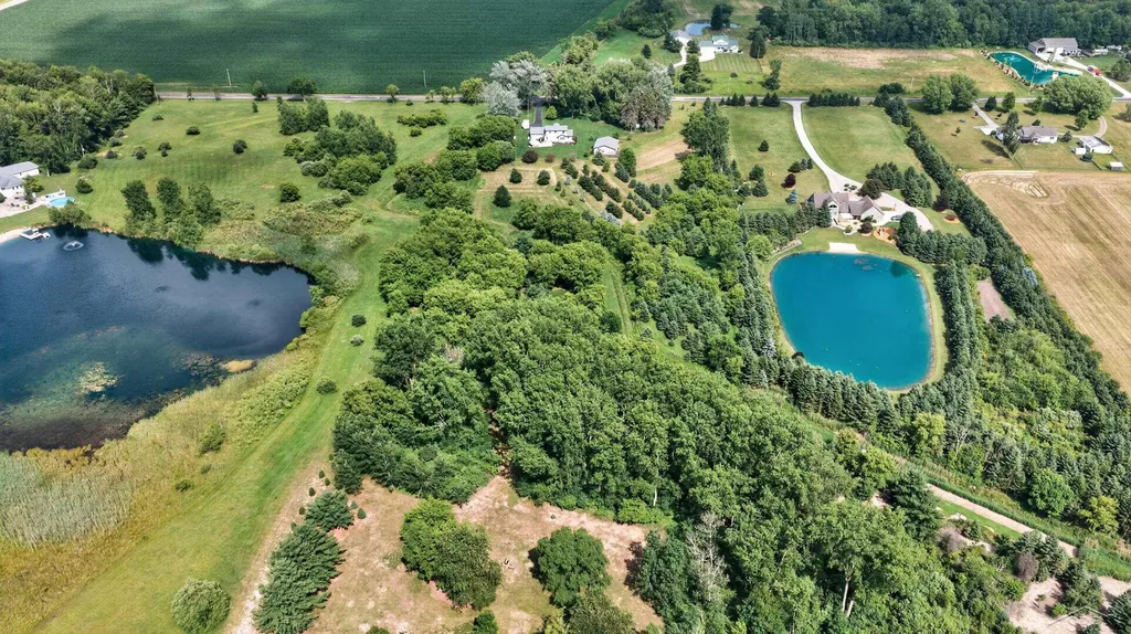 10713 N Gleaner Road Tittabawassee Township MI 48623