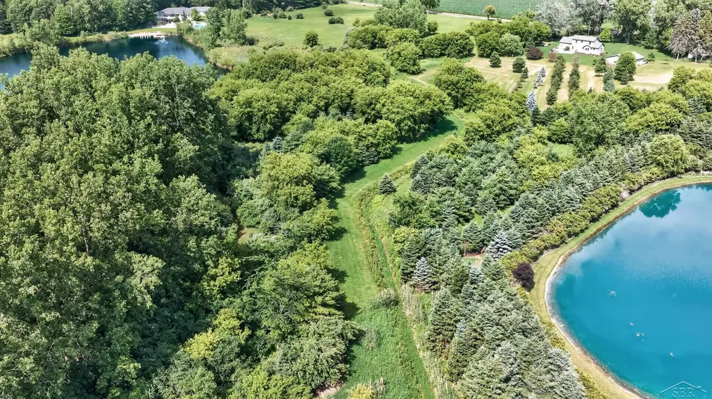 10713 N Gleaner Road Tittabawassee Township MI 48623
