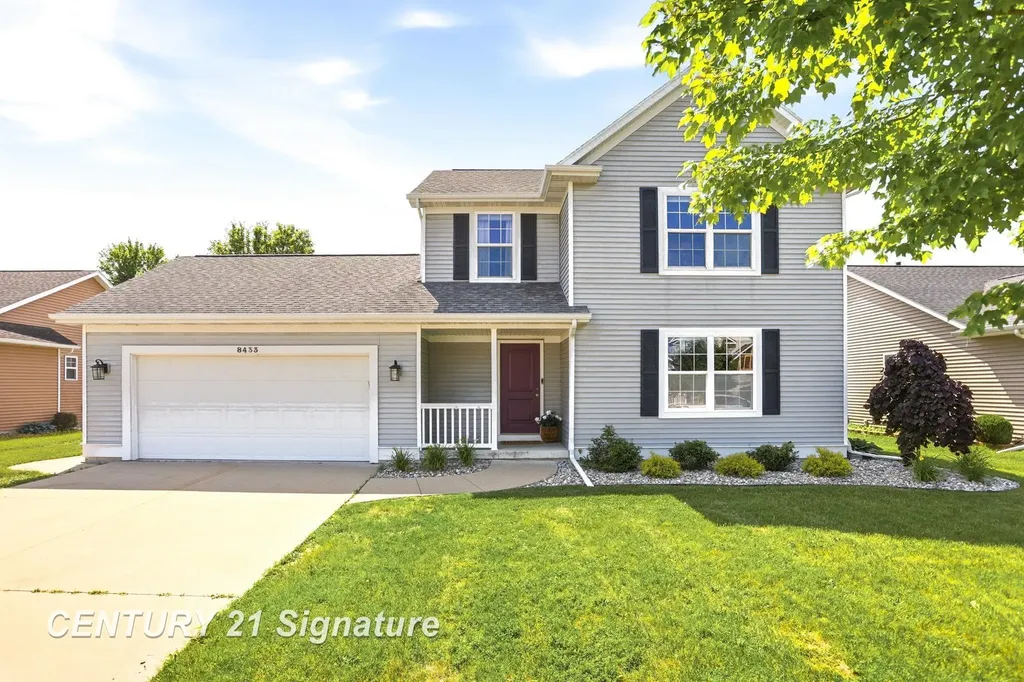 8433 Waxwing Drive Tittabawassee Township MI 48623