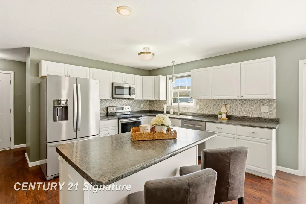 8433 Waxwing Drive Tittabawassee Township MI 48623