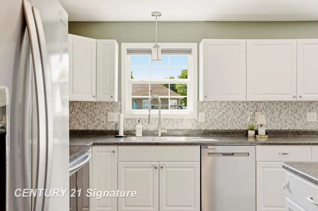 8433 Waxwing Drive Tittabawassee Township MI 48623