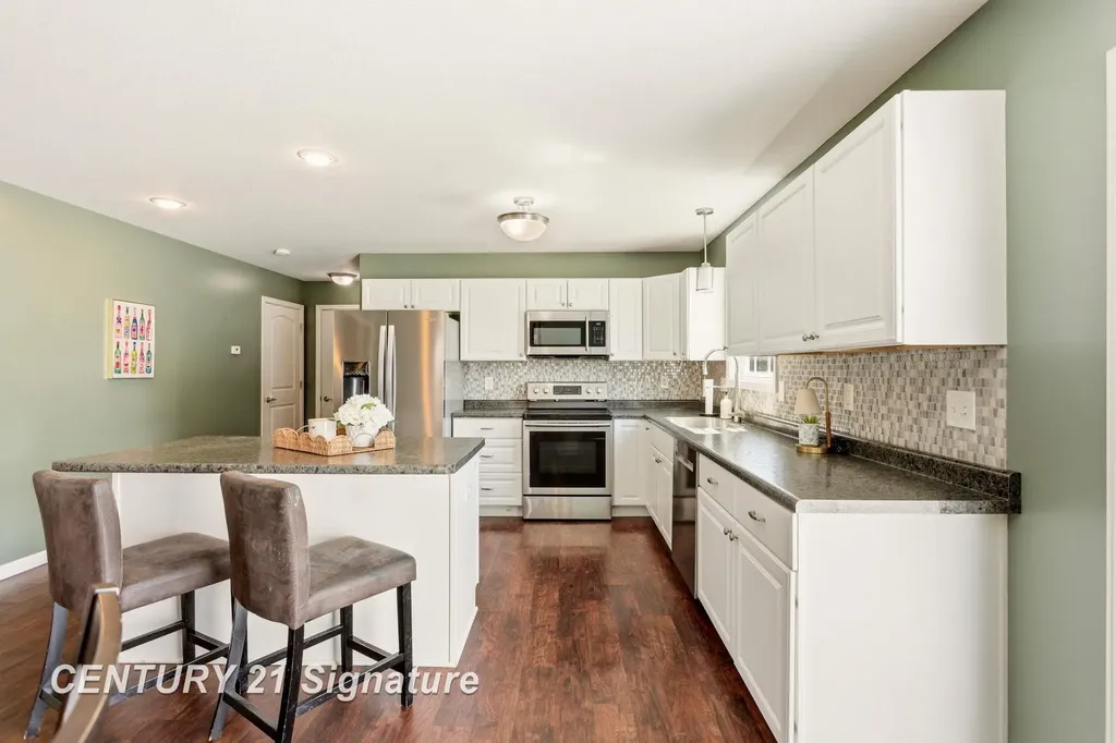 8433 Waxwing Drive Tittabawassee Township MI 48623